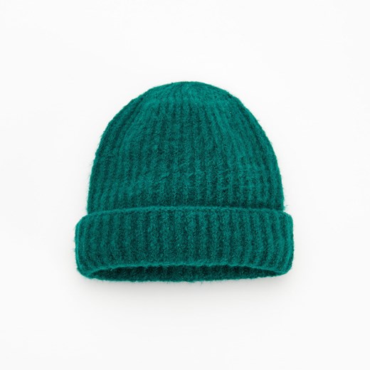 Reserved czapka dziecięca zielona 