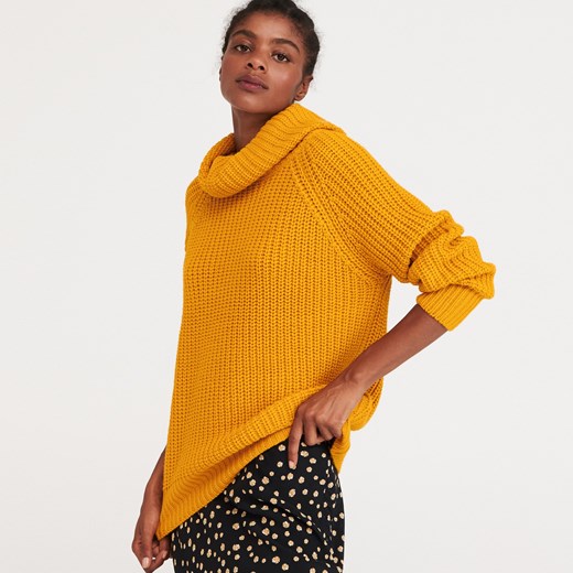 Sweter damski żółty Reserved z golfem 