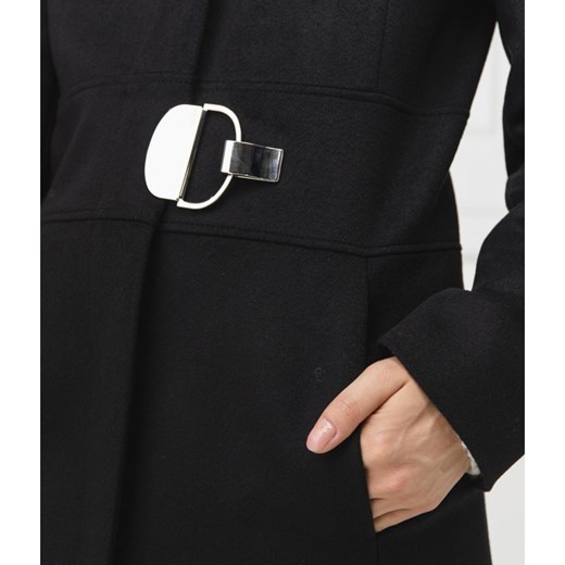 Czarny płaszcz damski Hugo Boss casual 