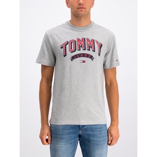 Szary t-shirt męski Tommy Jeans z napisami z krótkim rękawem 