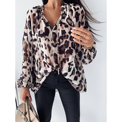 Bluzka damska z długim rękawem w zwierzęcy wzór w serek 