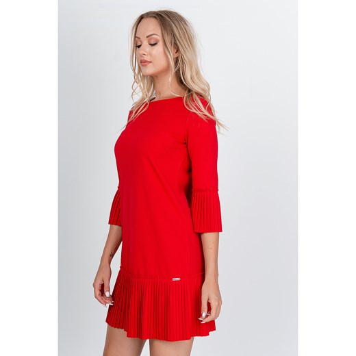 Czerwona sukienka z ozdobnymi pliskami  Zoio L promocja zoio.pl 