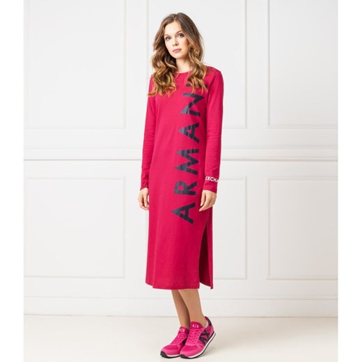 Sukienka różowa Armani prosta dzienna z długimi rękawami jesienna 