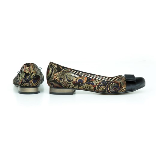 Balerinki Zapato w abstrakcyjne wzory wielokolorowe casual skórzane 