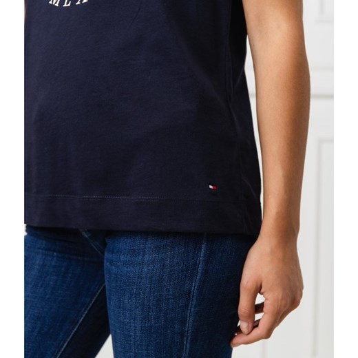 Tommy Hilfiger bluzka damska z okrągłym dekoltem niebieska z krótkim rękawem z napisem 