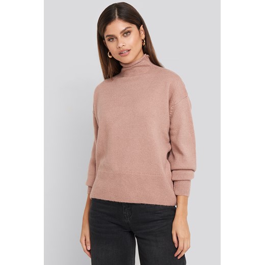 Sweter damski NA-KD Trend różowy bez wzorów zimowy 