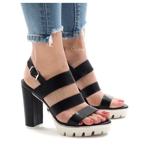 Butymodne sandały damskie czarne bez wzorów 