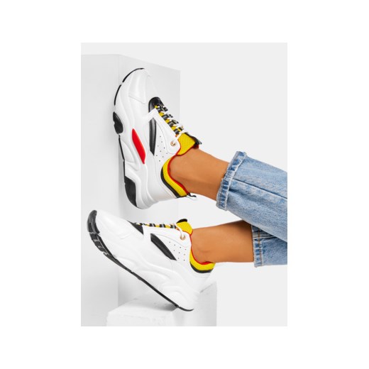 Sneakersy damskie białe DeeZee na platformie sznurowane 