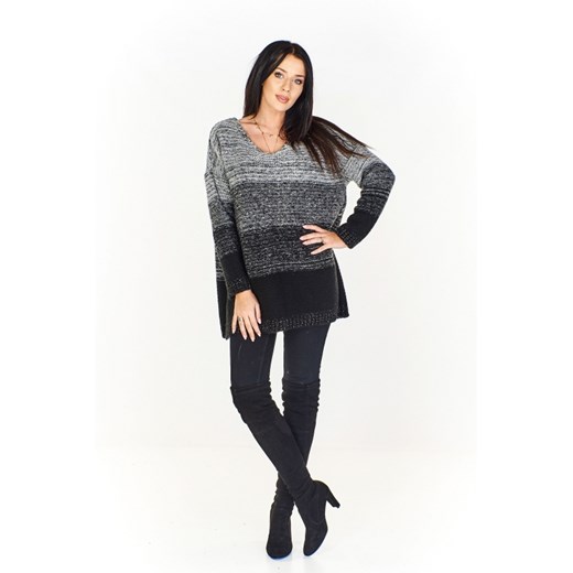 Cieniowany sweter o oversiz'owym kroju  Neven U ptakmoda.com