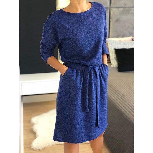 Niebieska sukienka Modnakiecka.pl z długim rękawem 