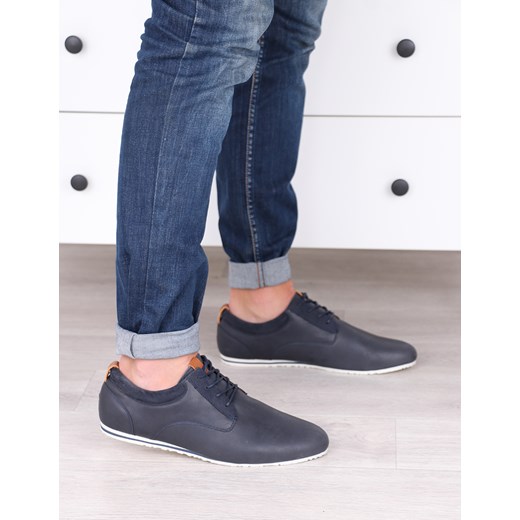 Klasyczne ciemno niebieskie sportowe buty, półbuty męskie sznurowane - Obuwie H160