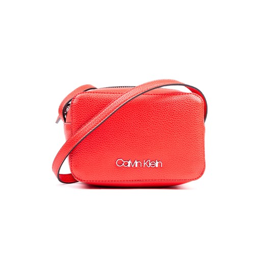 Calvin Klein czerwona torebka crossbody CK Must F19 Camerabag Process Red  Calvin Klein  Differenta.pl