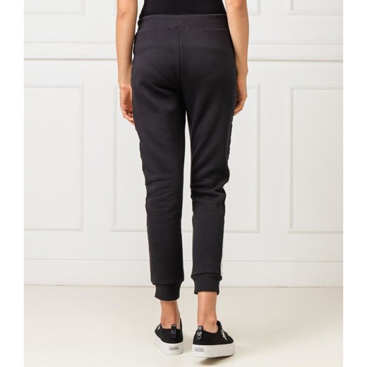 Calvin Klein spodnie damskie bez wzorów w sportowym stylu 