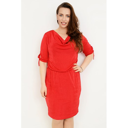 Sukienka czerwona Kaskada bez wzorów ołówkowa z dekoltem woda mini 