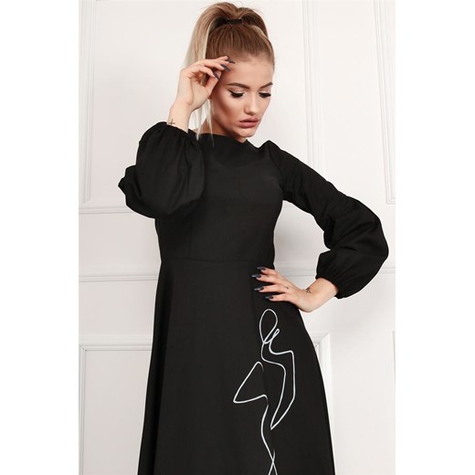 Sukienka czarna Fokus z długimi rękawami 