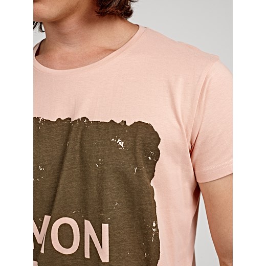 Różowy t-shirt męski Gate z krótkim rękawem