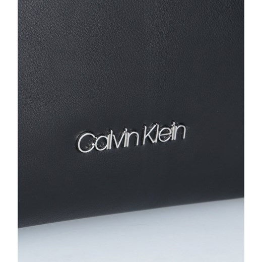 Calvin Klein torebka bez dodatków 
