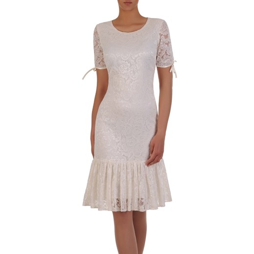 Koronkowa sukienka z efektowną falbaną 16350, wiosenna kreacja w odcieniu ecru.