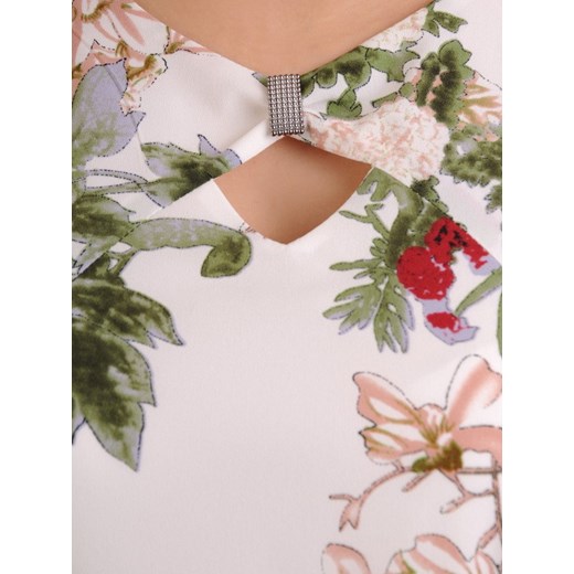 Sukienka w kwiaty, luźna kreacja z tkaniny 20731.