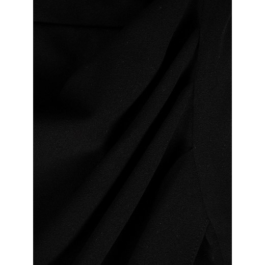 Modbis sukienka mini czarna na sylwestra elegancka w serek z długimi rękawami 