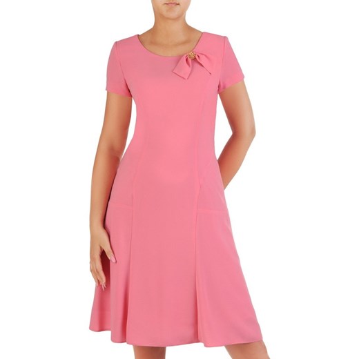 Sukienka różowa rozkloszowana midi z krótkim rękawem 