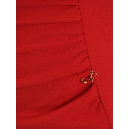 Sukienka czerwona Modbis na wesele prosta z krótkim rękawem z okrągłym dekoltem 