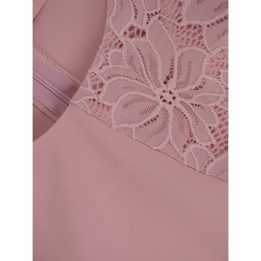 Sukienka Modbis wyszczuplająca koronkowa na wesele elegancka midi różowa 