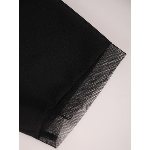 Czarna bluzka z eleganckiej, wytłaczanej tkaniny 16858