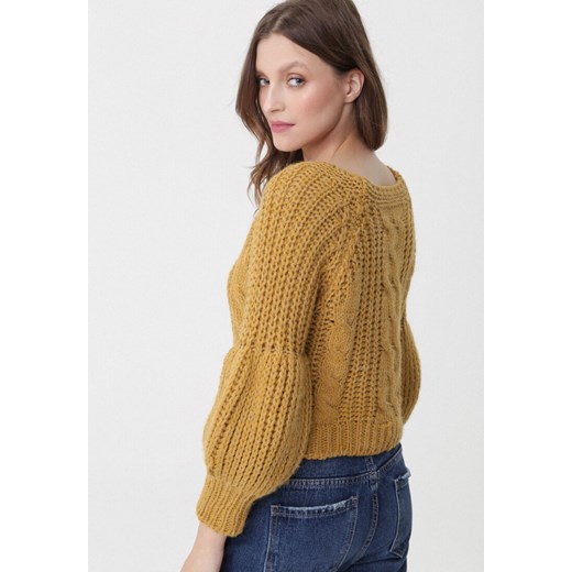 Sweter damski Born2be żółty z okrągłym dekoltem casual 