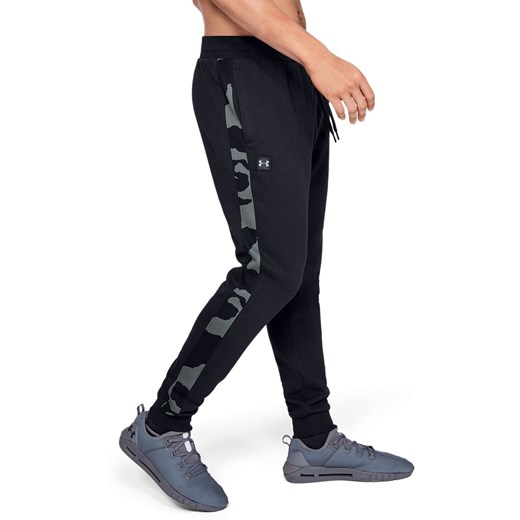 Spodnie sportowe Under Armour z poliestru 