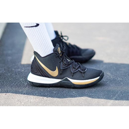 Nike KYRIE 5 Black Gold  Nike 42 okazja StreetLook 