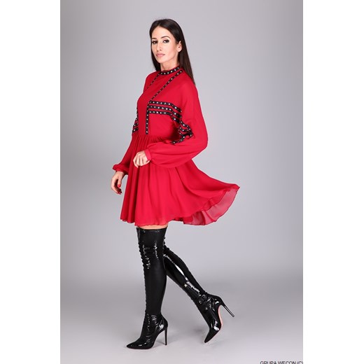 Sukienka czerwona By O La La z długimi rękawami rozkloszowana mini 