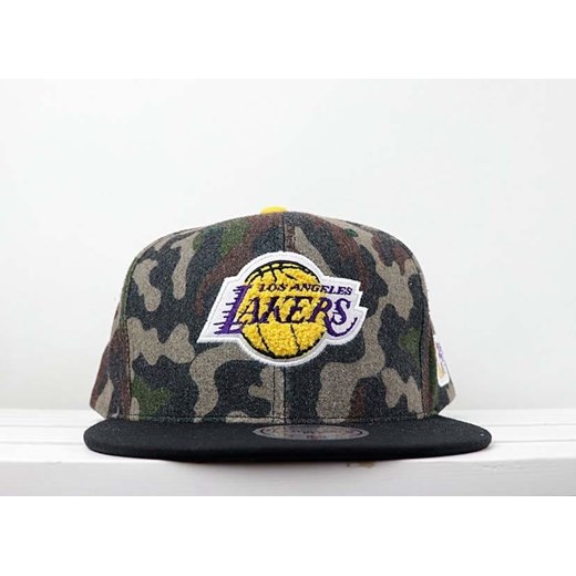Czapka Mitchell & Ness Los Angeles Lakers Flannel Snapback - camo  Mitchell & Ness uniwersalny 4elementy