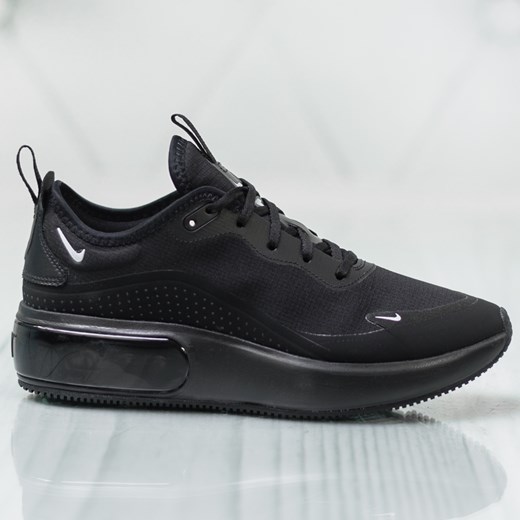 Buty sportowe damskie Nike dla biegaczy bez wzorów sznurowane płaskie 