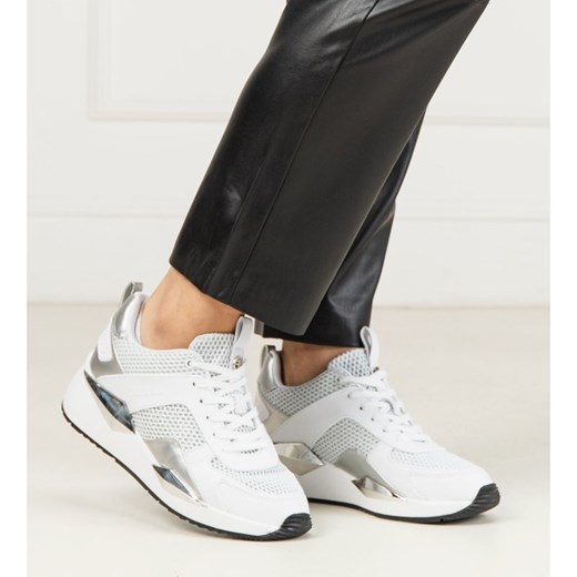 Buty sportowe damskie Guess białe sznurowane na platformie 