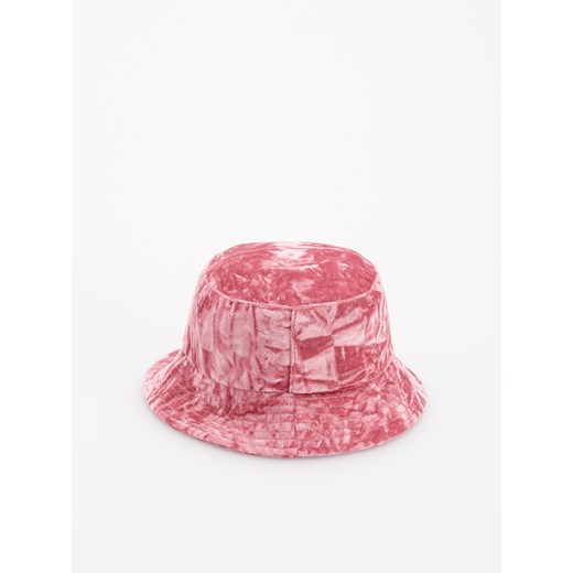 Reserved czapka dziecięca różowa 