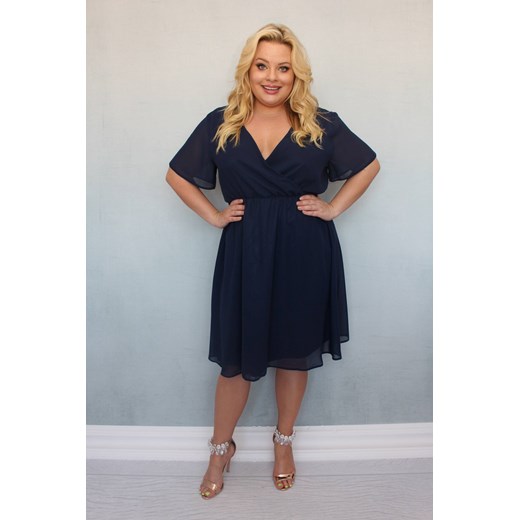 Sukienka szyfonowa DENISA odcinana kopertowa granatowa plus size karko.pl