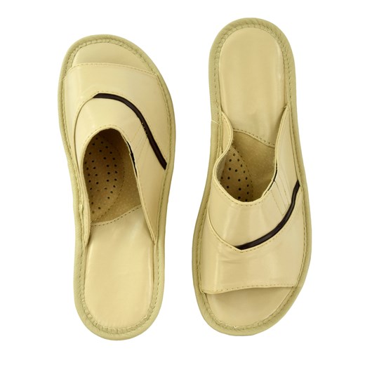 Skórzane pantofle damskie ze sklepu JK-Collection w kategorii Kapcie damskie - zdjęcie 78499278