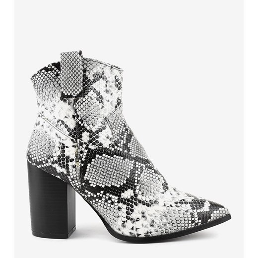 Czarne botki na słupku snake YL20-1