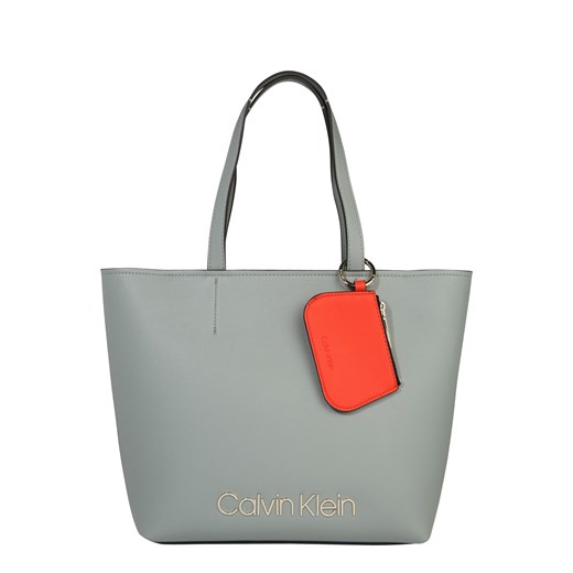 Shopper bag Calvin Klein na ramię z breloczkiem matowa duża 