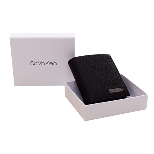 CALVIN KLEIN PORTFEL MĘSKI PEBBLE W PLAQUE BLACK K50K504154 001  Calvin Klein  messimo