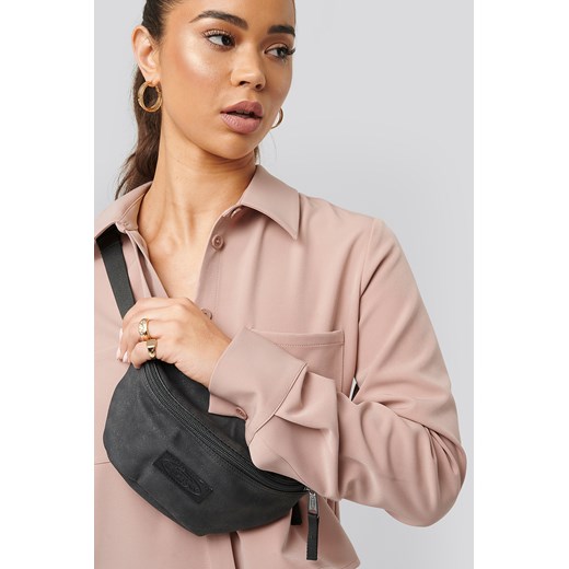 Eastpak Springer Fashion Bag - Grey Eastpak  One Size NA-KD