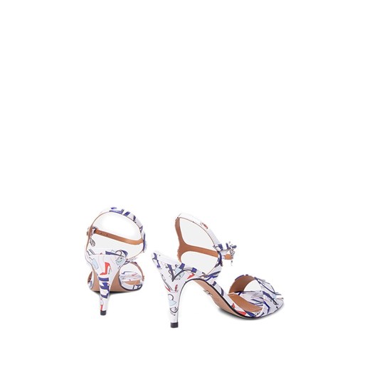 Skórzane sandały w kolorze białym ze wzorem
