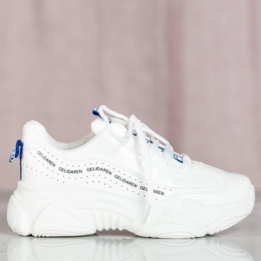 Białe buty sportowe damskie Royalfashion.pl bez wzorów sznurowane na płaskiej podeszwie 