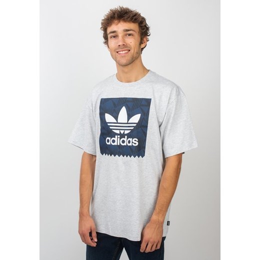 T-shirt męski Adidas Originals w sportowym stylu 