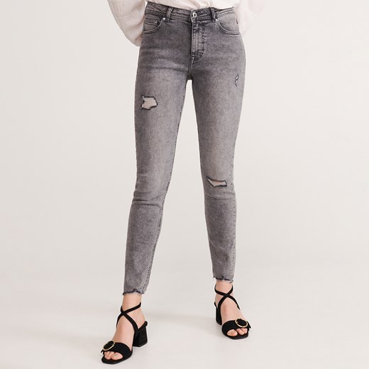 Reserved jeansy damskie casual 