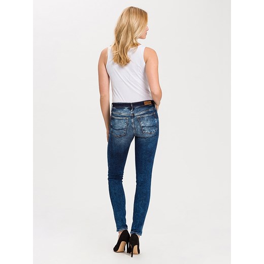 Jeansy damskie Cross Jeans w miejskim stylu 