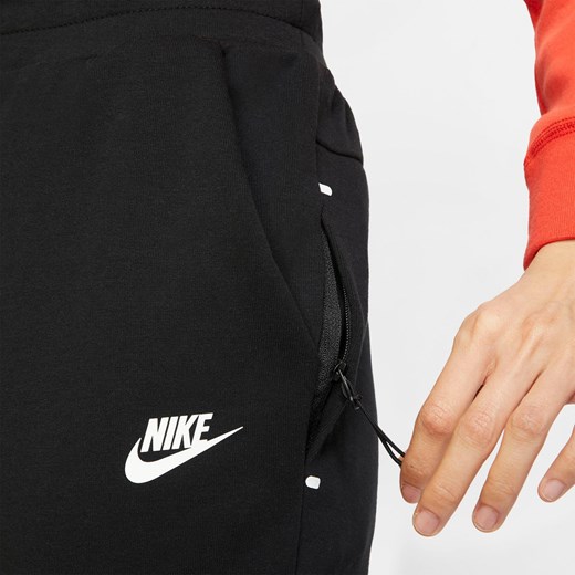 Spodnie 'Tech Fleece'  Nike Sportswear 40 AboutYou