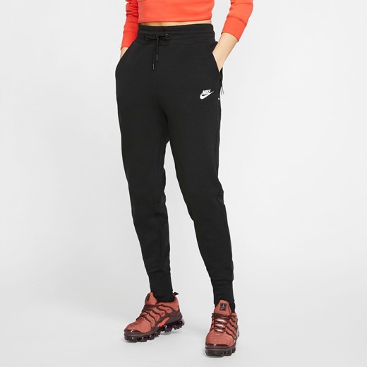 Spodnie 'Tech Fleece'  Nike Sportswear 38 AboutYou