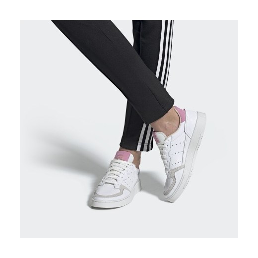 Buty sportowe damskie białe Adidas młodzieżowe skórzane gładkie 